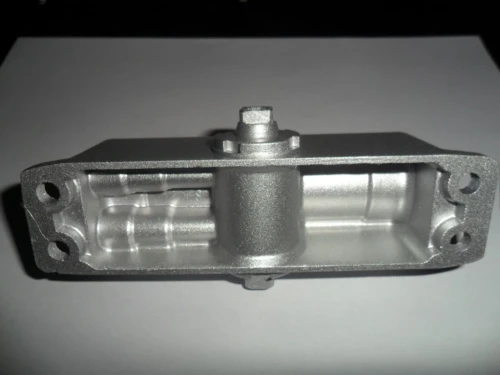 door closer, arm-type or pneumatic door closer