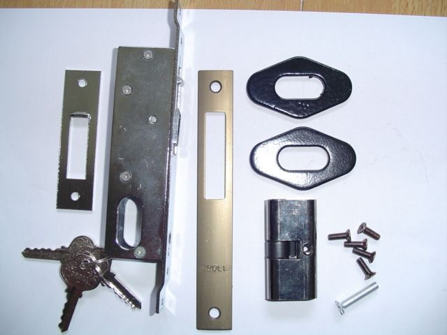 Aluminium Lock Lightweight, Durable & Corrosion Resistant