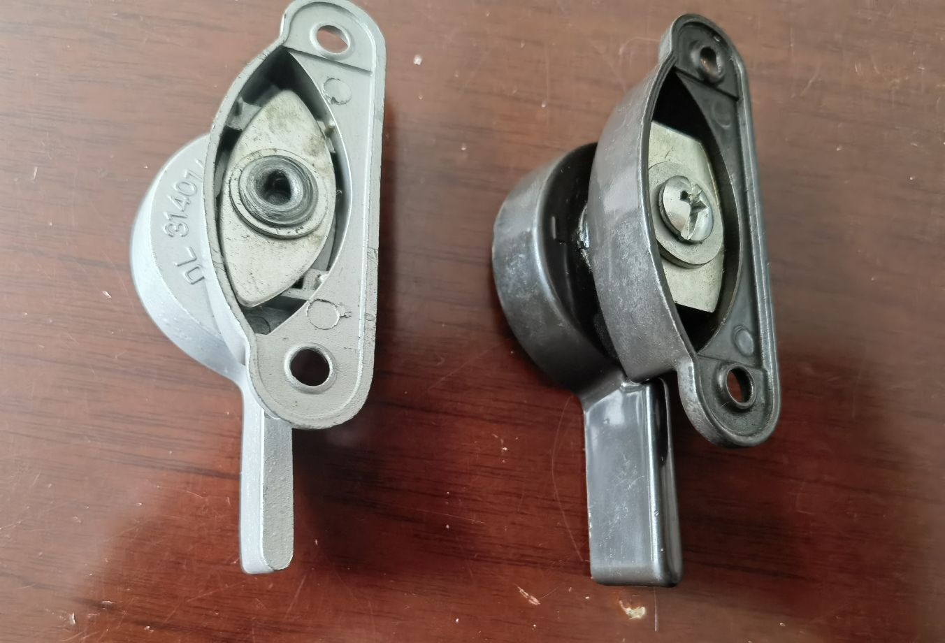 crescent lock