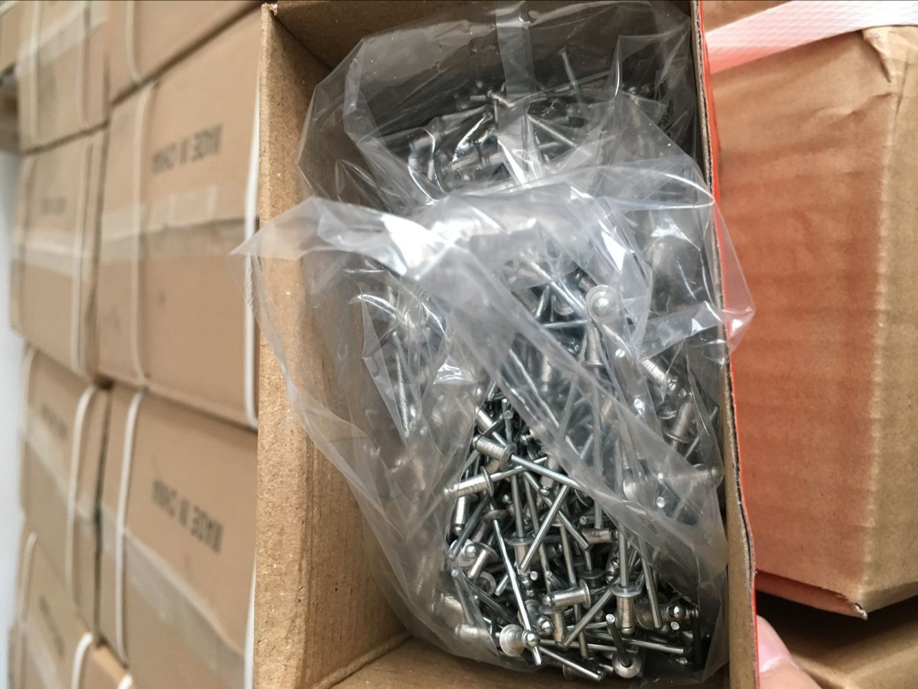 High Quality Rivets Durable Fasteners for Metal, Plastic & Fabric