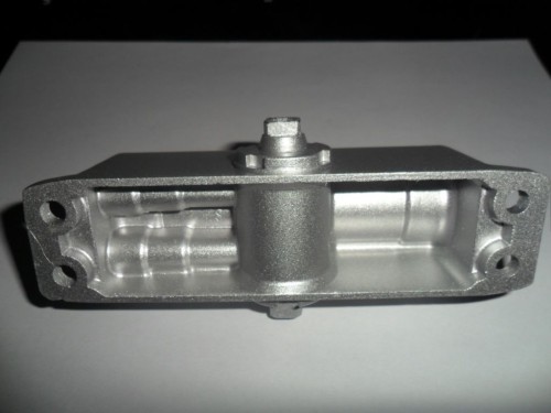 door closer, arm-type or pneumatic door closer