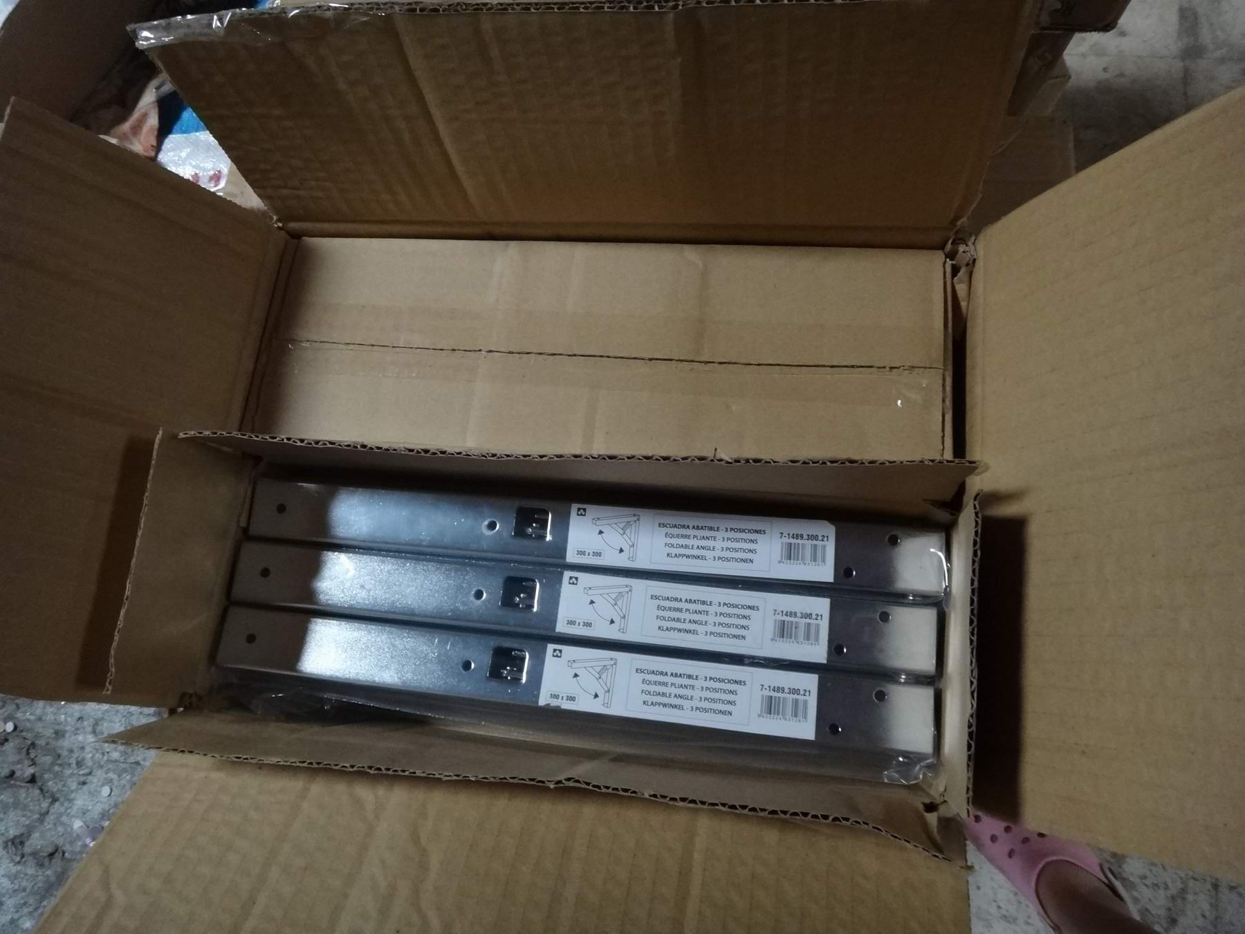 foldable bracket