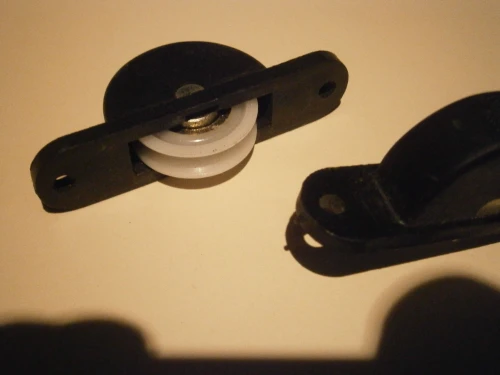 Roller-2 – Heavy-Duty Roller for Smooth and Reliable Movement