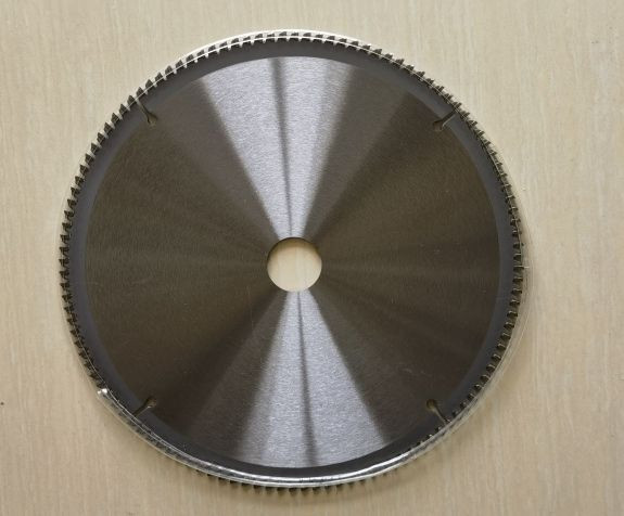 saw blade